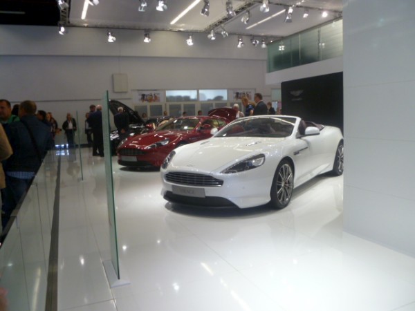 ASTON (1).jpg