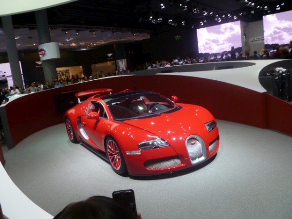 BUGATI (2).jpg
