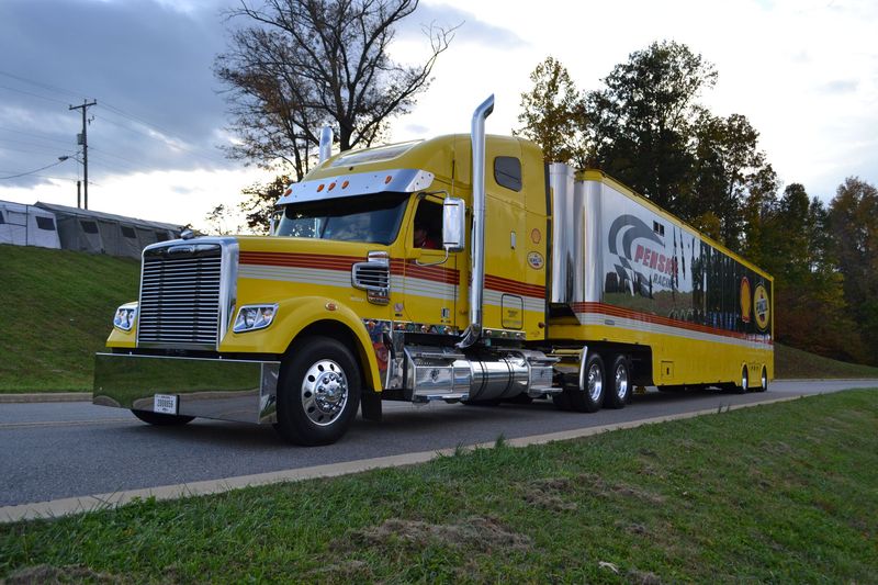 trucks nascar.4.jpg
