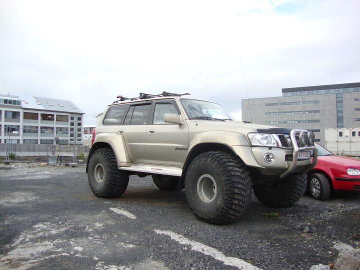 iceland truck.jpg