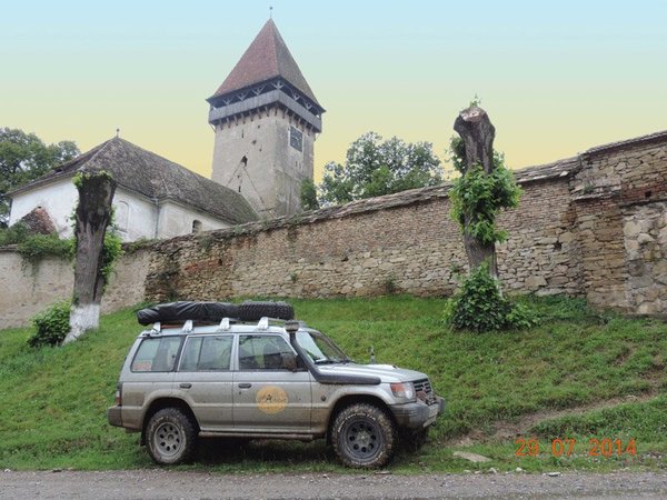 Chirpar église fortifiée XV et XVIe siècle 1 web.jpg