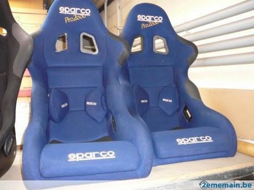 64063324-magnifiqe-sieges-baquets-sparco-bleu.jpg