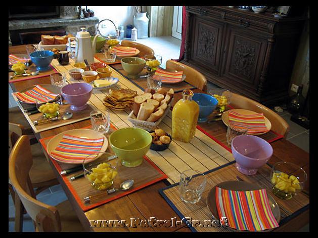 007_petit_dejeuner_01_698.jpg